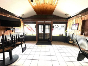 314 W Main St, Henryetta, OK 74437