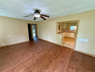 26945 S 206 Rd, Henryetta, OK 74437