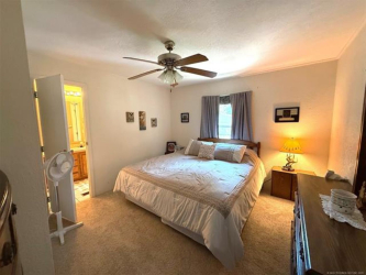 8352 Chestnut Rd, Henryetta, OK 74437