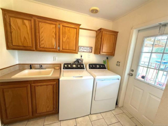 8352 Chestnut Rd, Henryetta, OK 74437