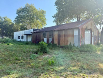 201 N 1st St, Henryetta, OK 74437