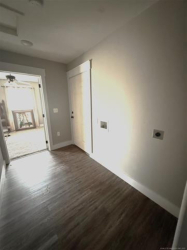 304 Hickory Dr, Henryetta, OK 74437