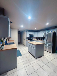 107 E 116th St, Jenks, OK 74037