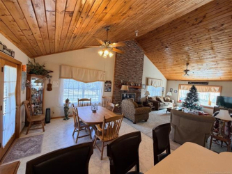 24751 S 200 Rd, Henryetta, OK 74437