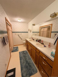 24751 S 200 Rd, Henryetta, OK 74437